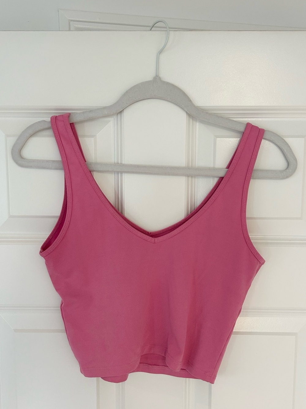 Hollister Pink V-Neck Cropped Tank Top - Picture 2 of 3